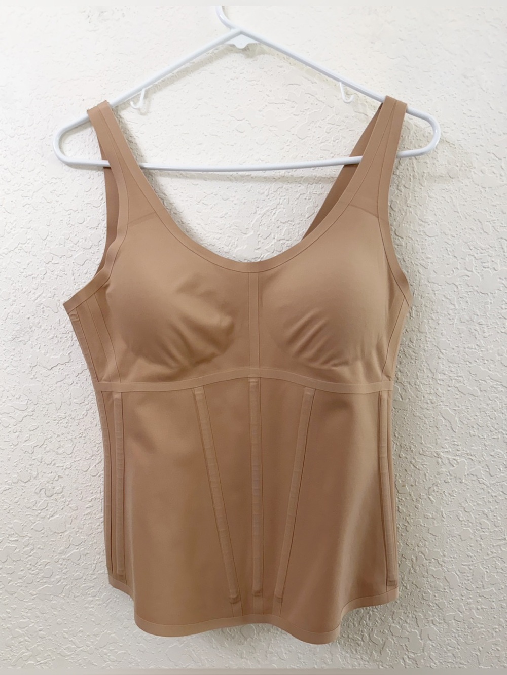 Honeylove Nude Boldness Tank Size: Large - Picture 2 of 10